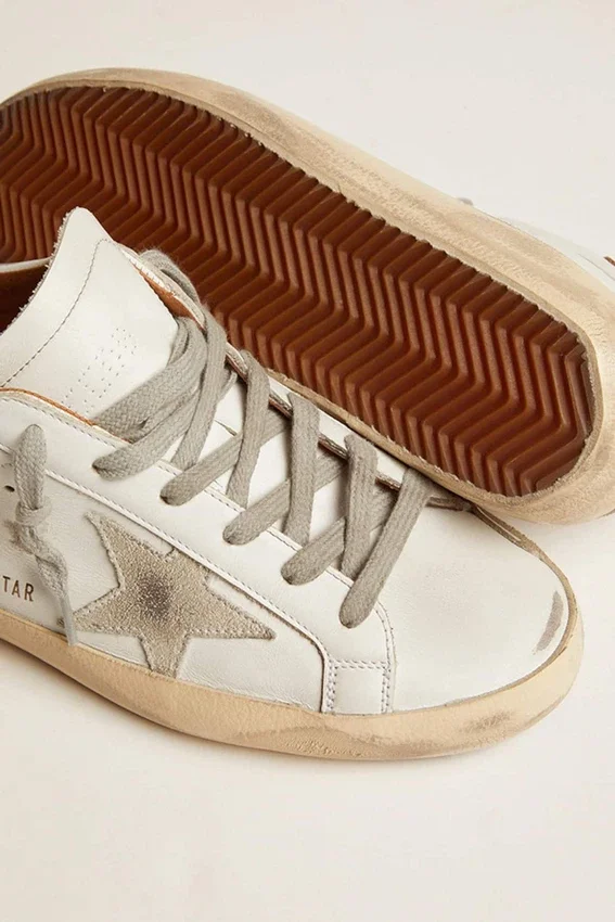 Ανδρικά Sneakers Super-Star με αστέρι από σουέτ και καφέ λωρίδα στη φτέρνα