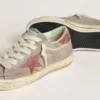 Ανδρικά Super-Star LTD από γκρι σουέτ με κόκκινο αστέρι και λουράκι στη φτέρνα από κερωμένο σουέτ