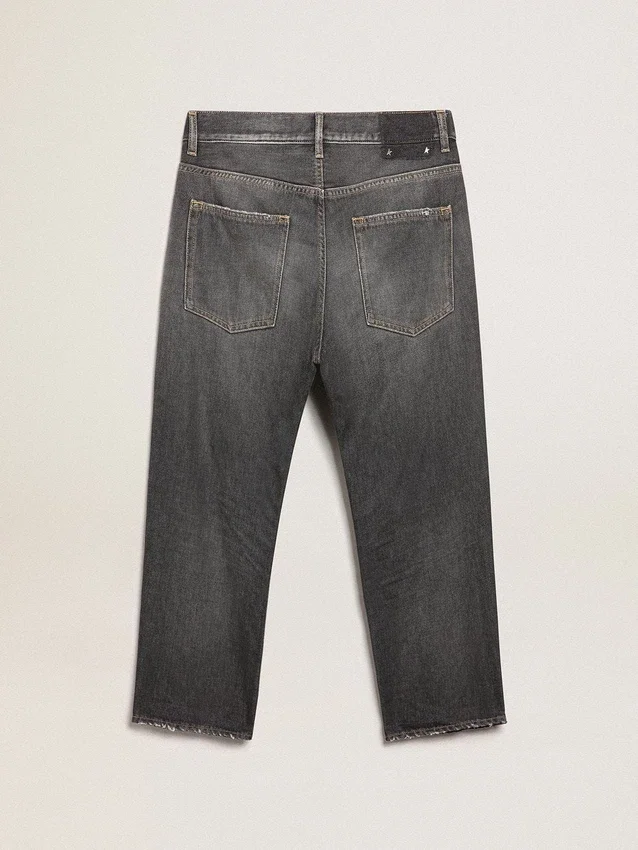 Ανδρικό μαύρο τζιν με εφέ stonewashed