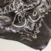 Ανθρακί κασκόλ με μοτίβο paisley