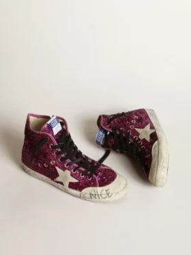 Francy Sneakers με πούλιες και χειρόγραφη επιγραφή στην εξωτερική σόλα