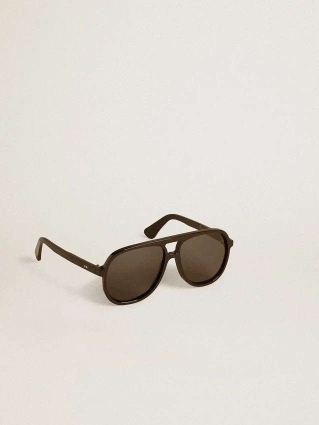 Γυαλιά ηλίου τύπου Aviator με μαύρο σκελετό και φακούς