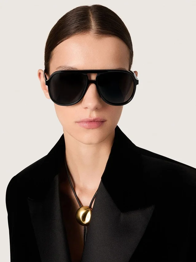 Γυαλιά ηλίου τύπου Aviator με μαύρο σκελετό και φακούς