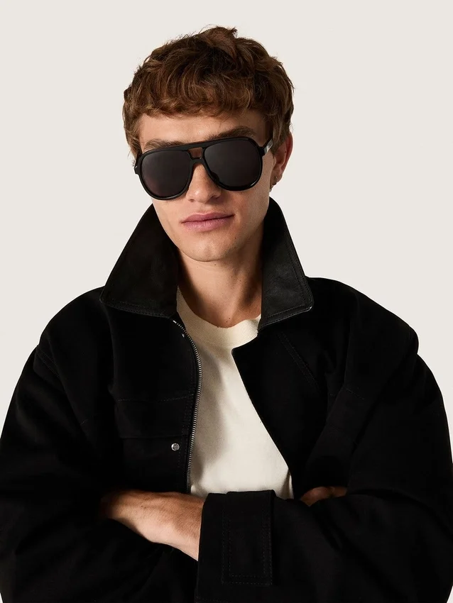 Γυαλιά ηλίου τύπου Aviator με μαύρο σκελετό και φακούς