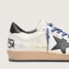 Γυναικεία Ball Star LTD από λευκό δέρμα νάπα με μαύρο δερμάτινο αστέρι και γλωττίδα στη φτέρνα