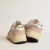 Γυναικεία παπούτσια Running Sole από πλέγμα και νουμπούκ με ασημί μεταλλικό δερμάτινο αστέρι