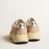 Γυναικεία Running Sole με πλέγμα και σουέτ, ροζ αστέρι και ασημί λουράκι στη φτέρνα