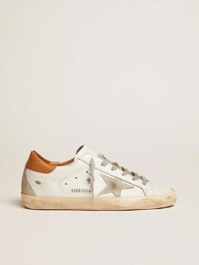 Γυναικεία Sneakers Super-Star με αστέρι από σουέτ και καφέ λουράκι στη φτέρνα