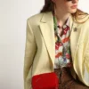 Γυναικεία Star Bag από κόκκινο βαμμένο δέρμα με αστέρι σε τόνους του ίδιου χρώματος