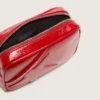 Γυναικεία Star Bag από κόκκινο βαμμένο δέρμα με αστέρι σε τόνους του ίδιου χρώματος