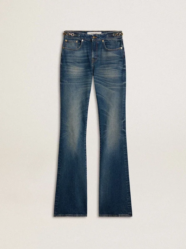 Γυναικείο τζιν με bootcut γραμμή, vintage πλύση και μεταλλικές λεπτομέρειες