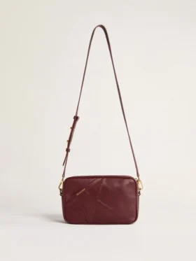 Star Bag από δέρμα σε χρώμα κόκκινου κρασιού με αστέρι σε τόνο-πάνω-τόνο