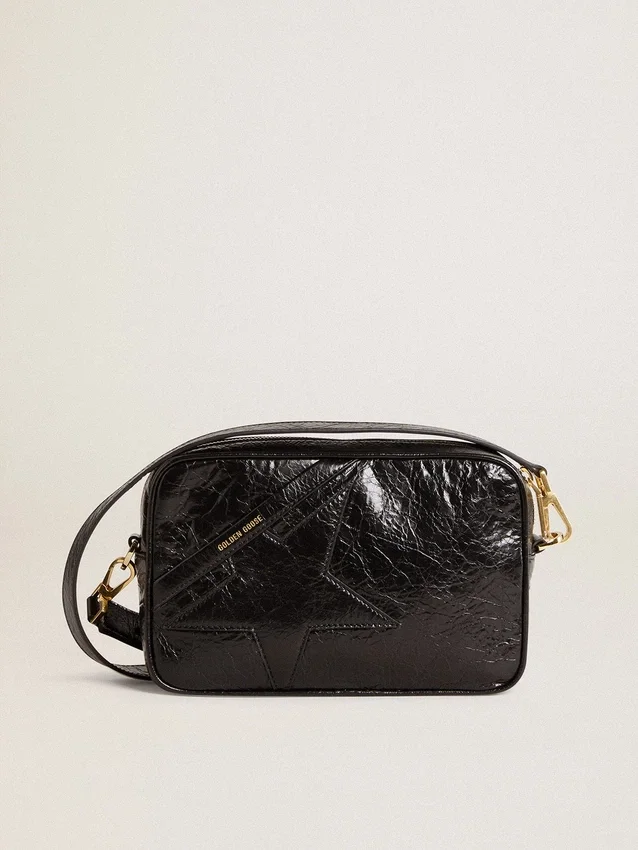 Star Bag από γυαλιστερό μαύρο δέρμα με αστέρι σε τόνους του ίδιου χρώματος