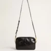 Star Bag από γυαλιστερό μαύρο δέρμα με αστέρι σε τόνους του ίδιου χρώματος