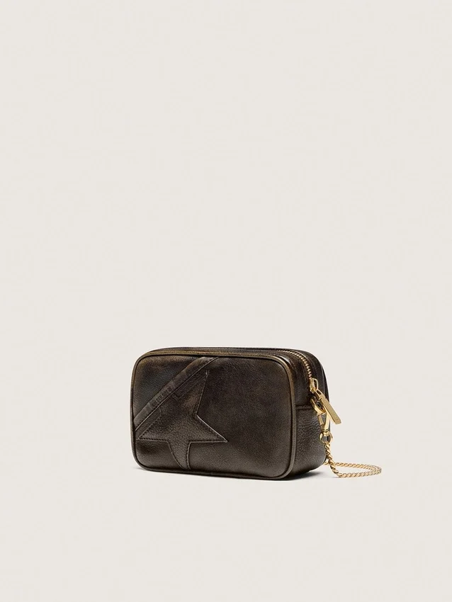 Star Bag «Mini» από παλαιωμένο σκούρο καφέ δέρμα με αστέρι σε τόνους του ίδιου χρώματος