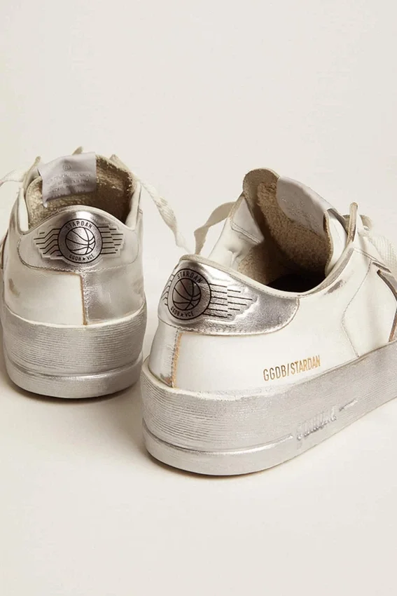 Stardan Sneakers με ασημί μεταλλικό δερμάτινο αστέρι και λουράκι στη φτέρνα