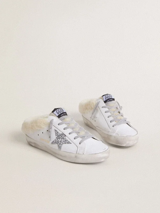 Super-Star Sabot από λευκό δέρμα με επένδυση από shearling και ασημένιο αστέρι