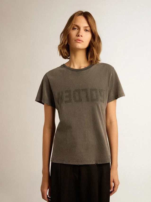 Τ-shirt με φθαρμένη εμφάνιση και στενή γραμμή σε ανθρακί χρώμα