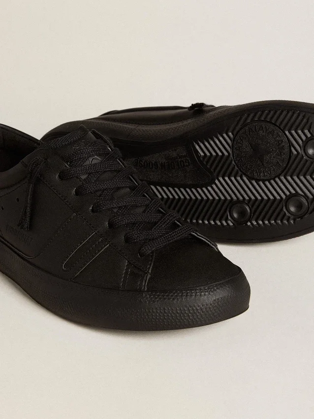 Yatay Model 1B: βιώσιμες Sneakers με βιολογικής προέλευσης επάνω μέρος και μαύρο Y